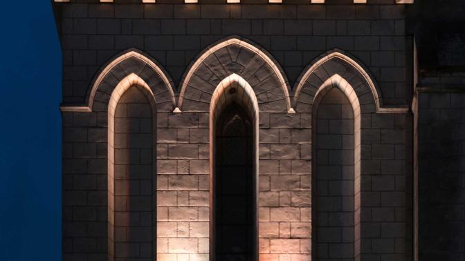 Eglise d'Angers illuminée par des POSS