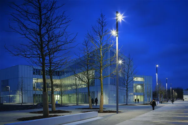 Niil, Eclairage transversal