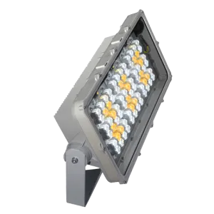 OMNIblast est conçu pour fournir la solution d'éclairage LED ultime pour les sites sportifs.