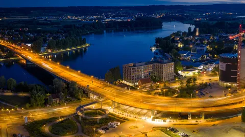 Sustainable lighting has significantly reduced light pollution on Europabrucke, preserving marine life